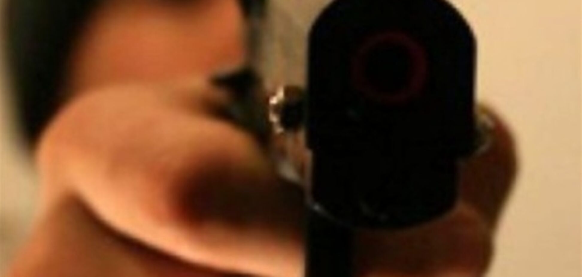 В Ивано-Франковском кафе парни угрожали посетителям игрушечным пистолетом