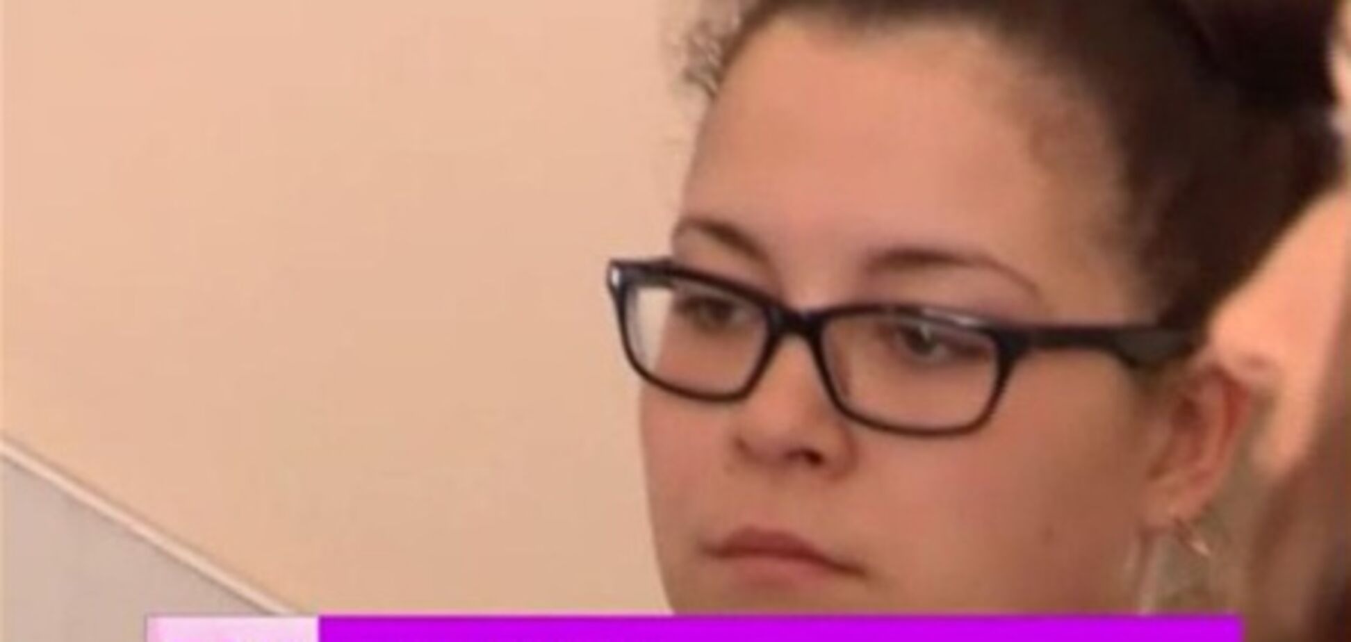 Звезда клипа 'Привет, Америка!' оказалась скромной девушкой с Донбасса