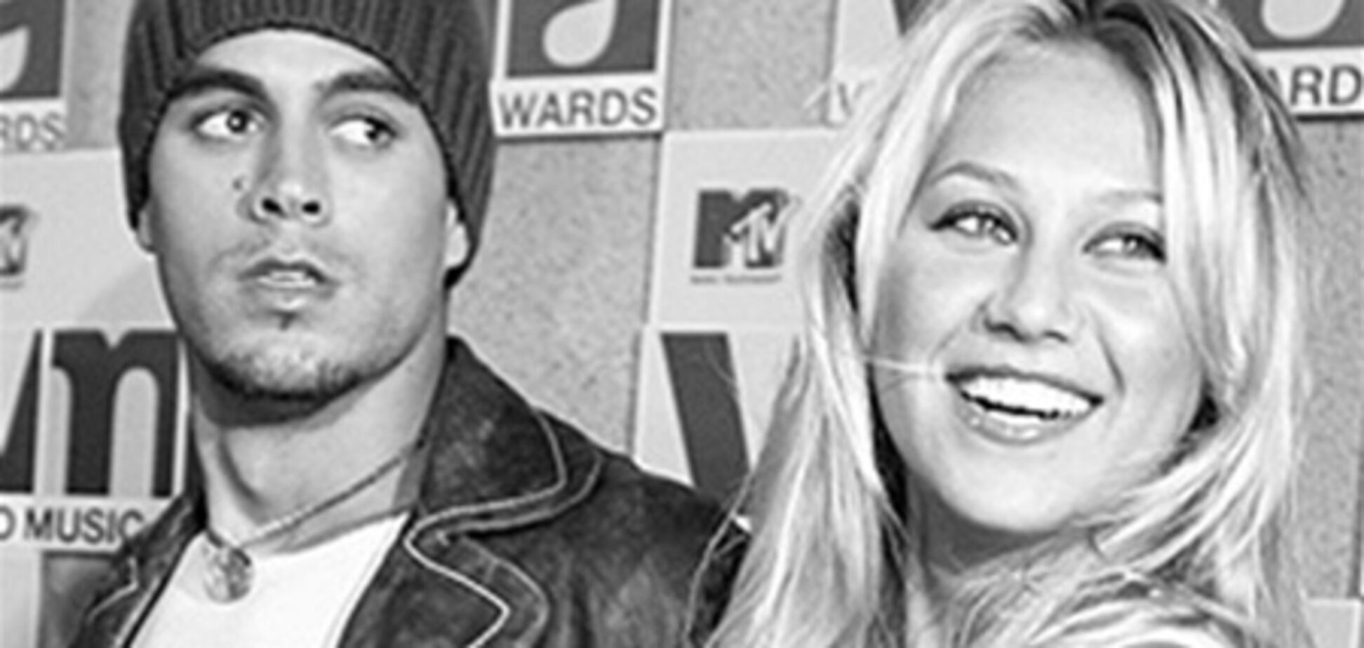 Официально: Курникова и Иглесиас поженятся через неделю