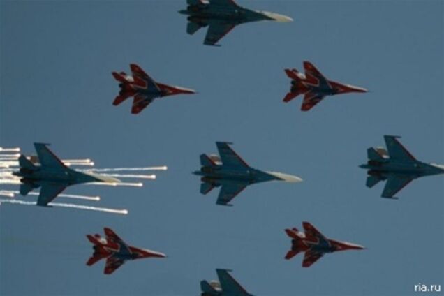 У московському параді Дня перемоги брало участь рекордне число бойової авіації