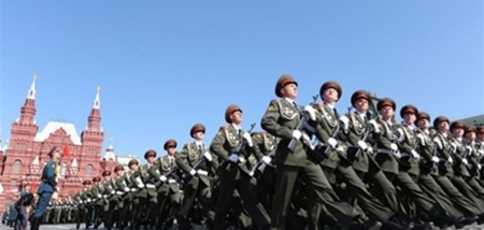 В московском параде Дня победы участвовало 11 тыс. военных