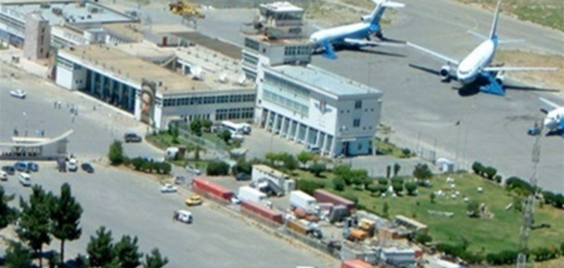 В Афганистане талибы обстреляли аэропорт Кабула и погибли