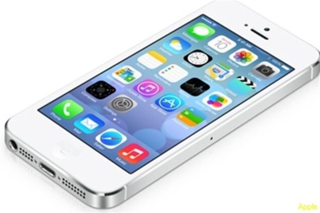 Apple сделала iOS 7 плоской