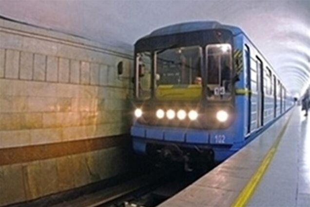 В киевской подземке поломались два поезда
