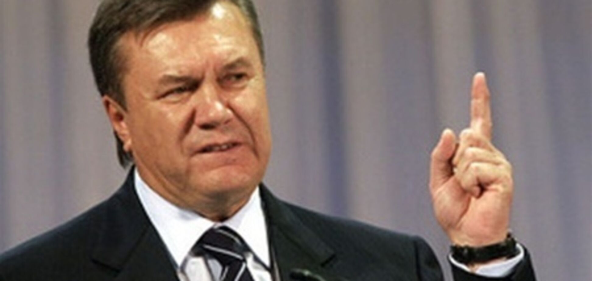 Янукович може залишити Азарова і міністрів без відпустки 