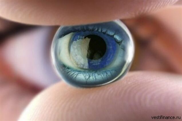 В США создают 'умные' контактные линзы