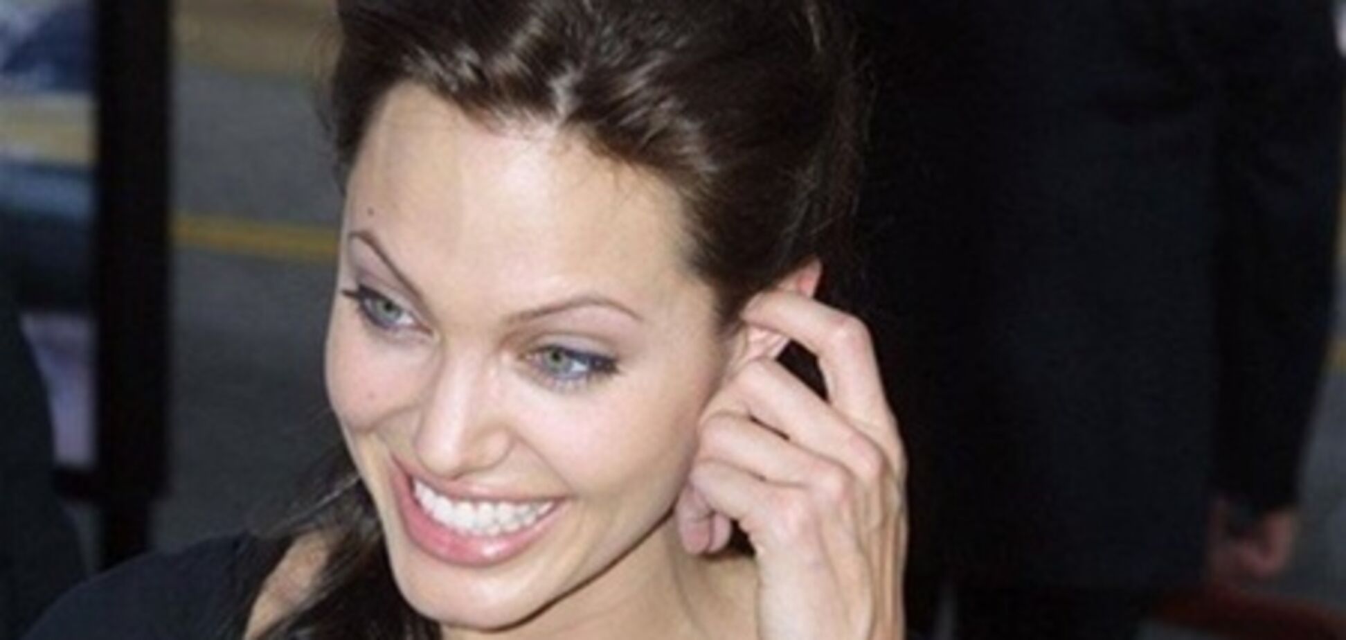 Анджелина Джоли: от наркоманки к образцовой матери. Фото