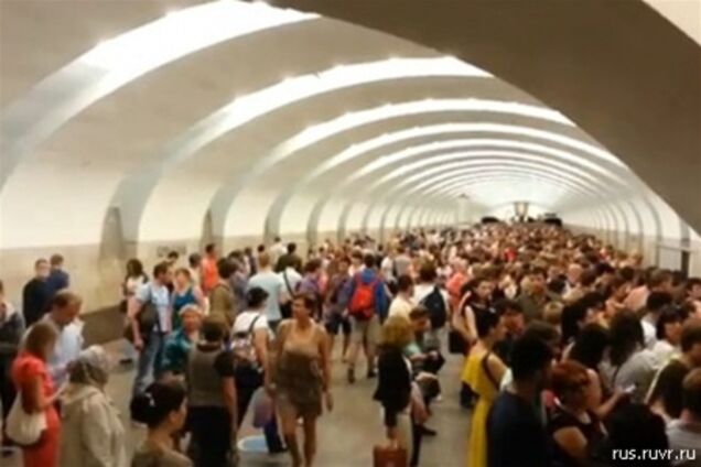Из-за ЧП в московском метро пострадали 14 человека