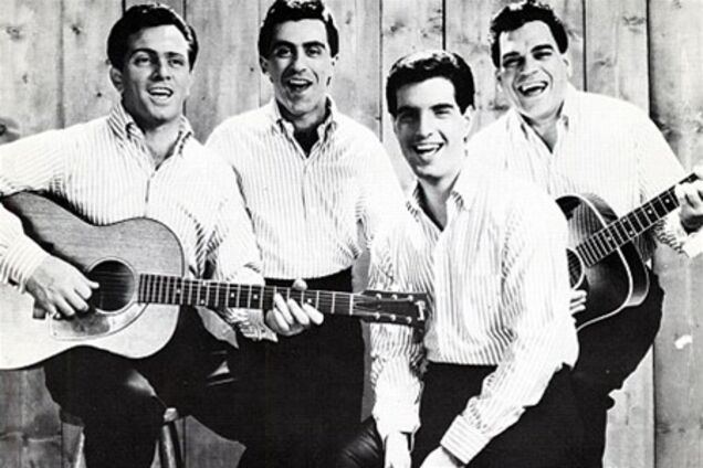 Клинт Иствуд экранизирует мюзикл 'Парни из Джерси'