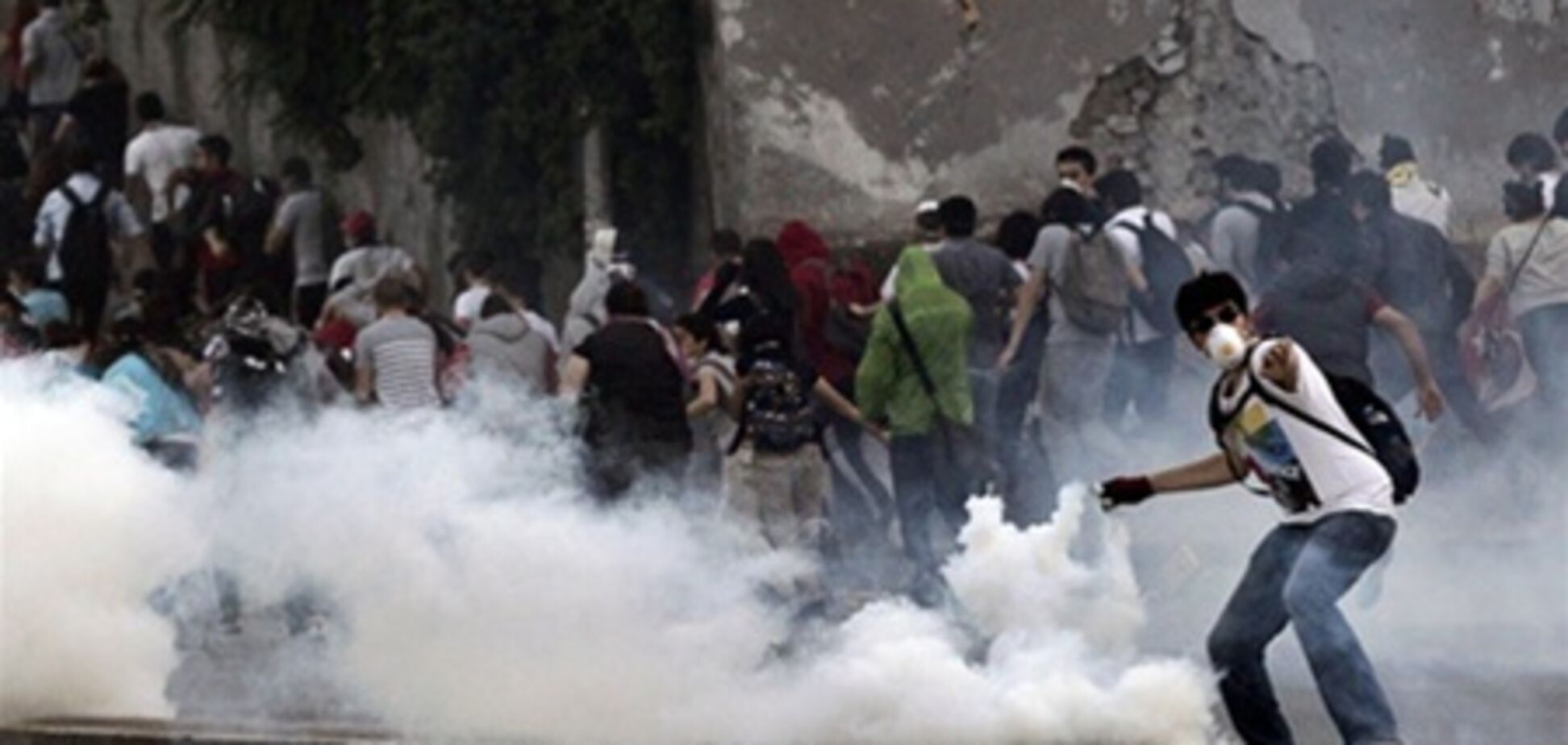 Турецкие каналы оштрафовали за трансляцию столкновений