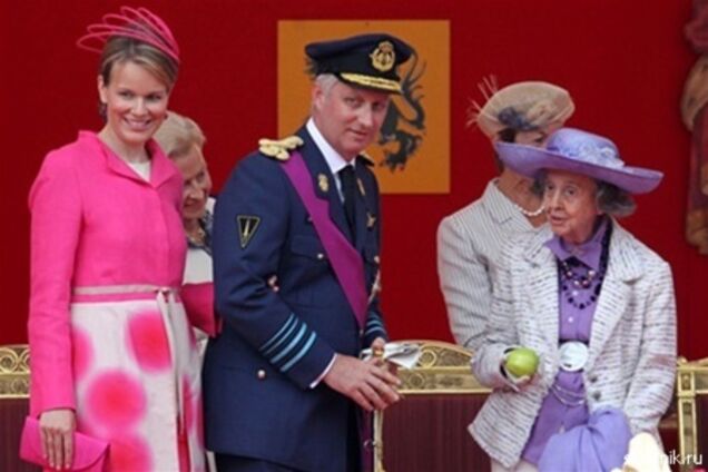 Королевская семья Бельгии впервые заплатит налоги