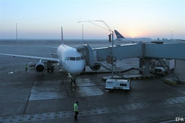 Повстанцы обстреляли ракетами аэропорт Дамаска