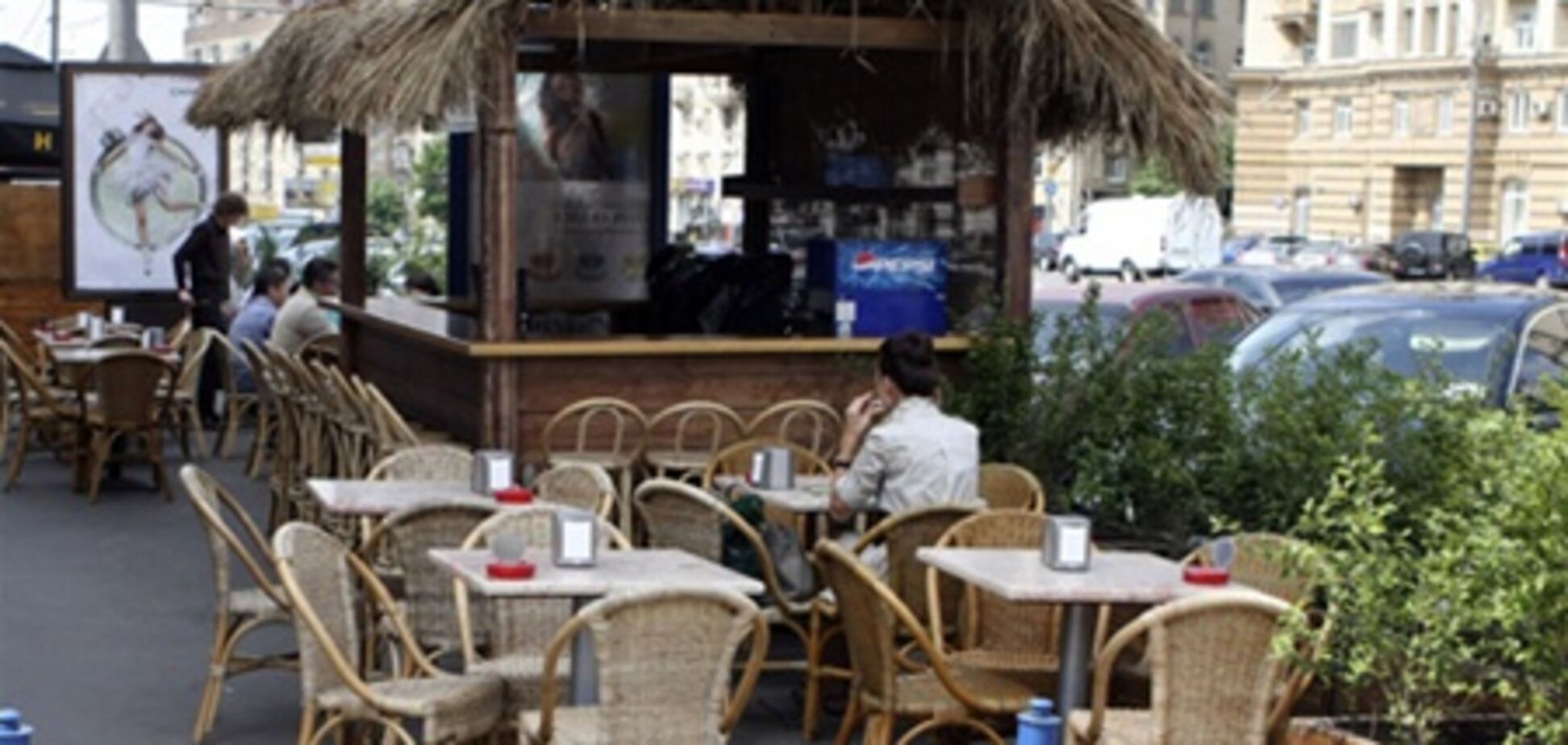 В московских 'летниках' запретили продавать пиво и сидр