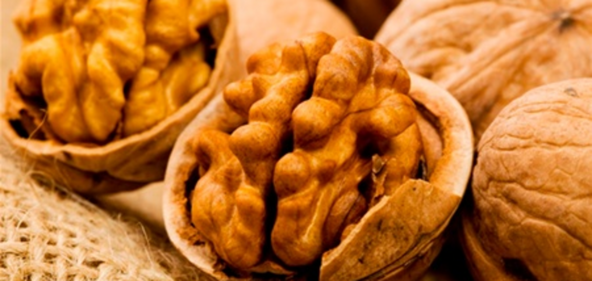 Турция хочет обложить пошлиной украинские грецкие орехи