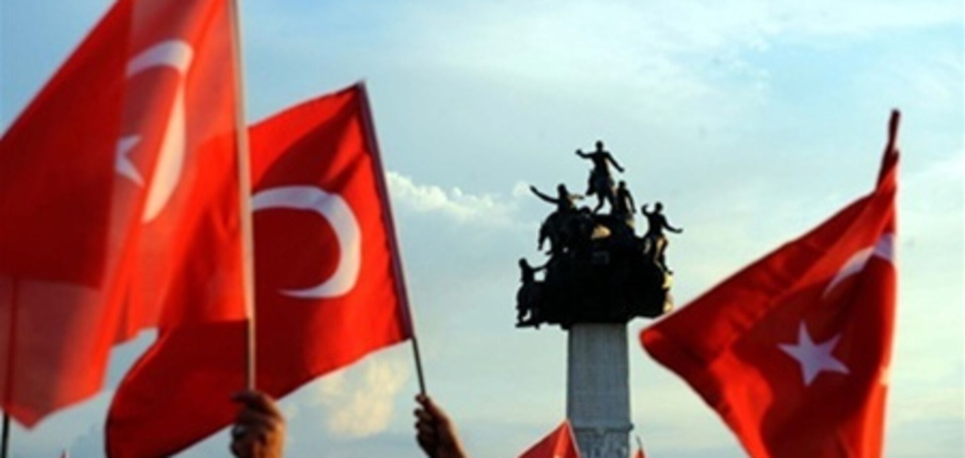 Турецькі мітингувальники вирішили продовжити протести