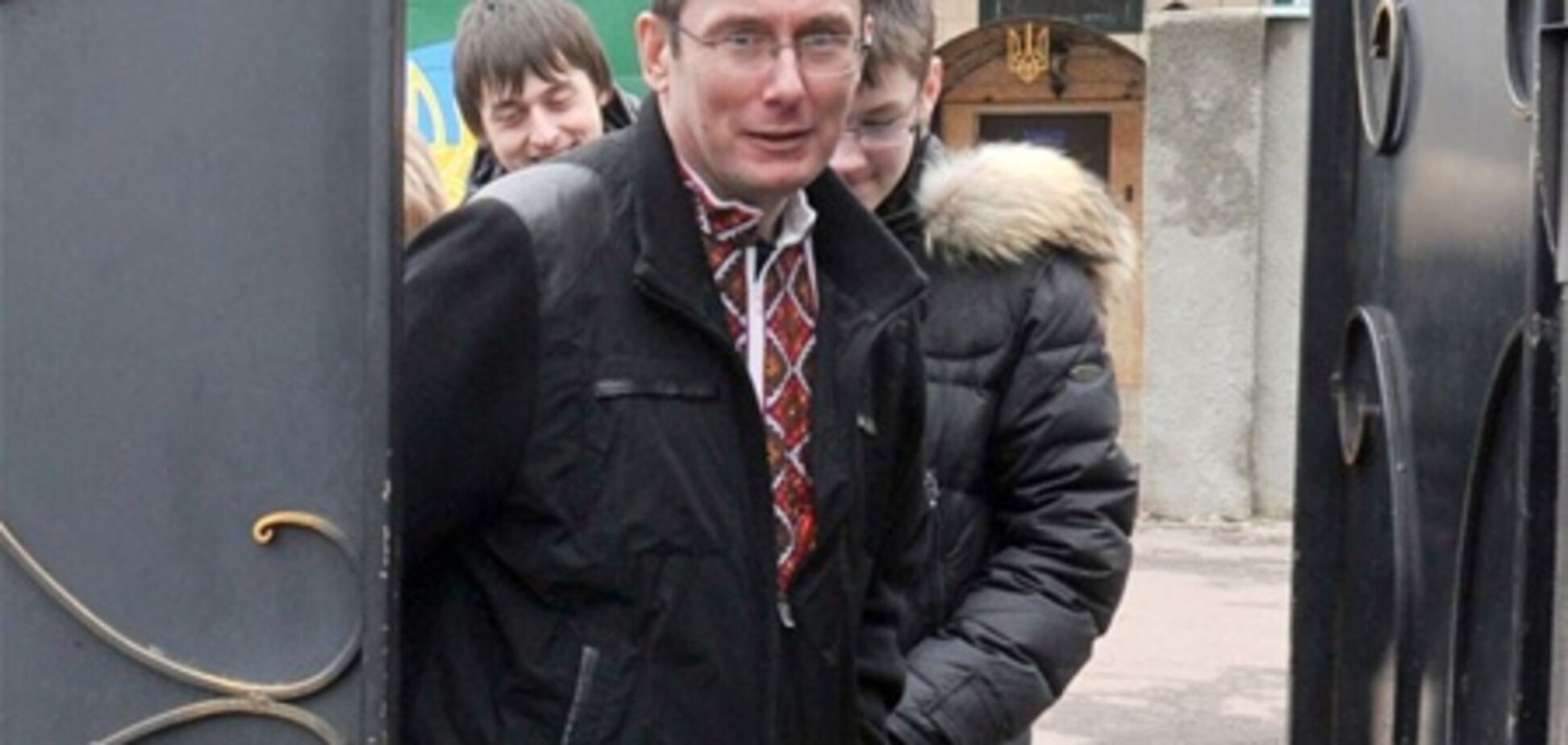 Луценко закликав опозицію позбутися 'генератора тушок'