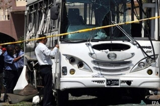 При теракте в Пакистане погибли 11 студенток