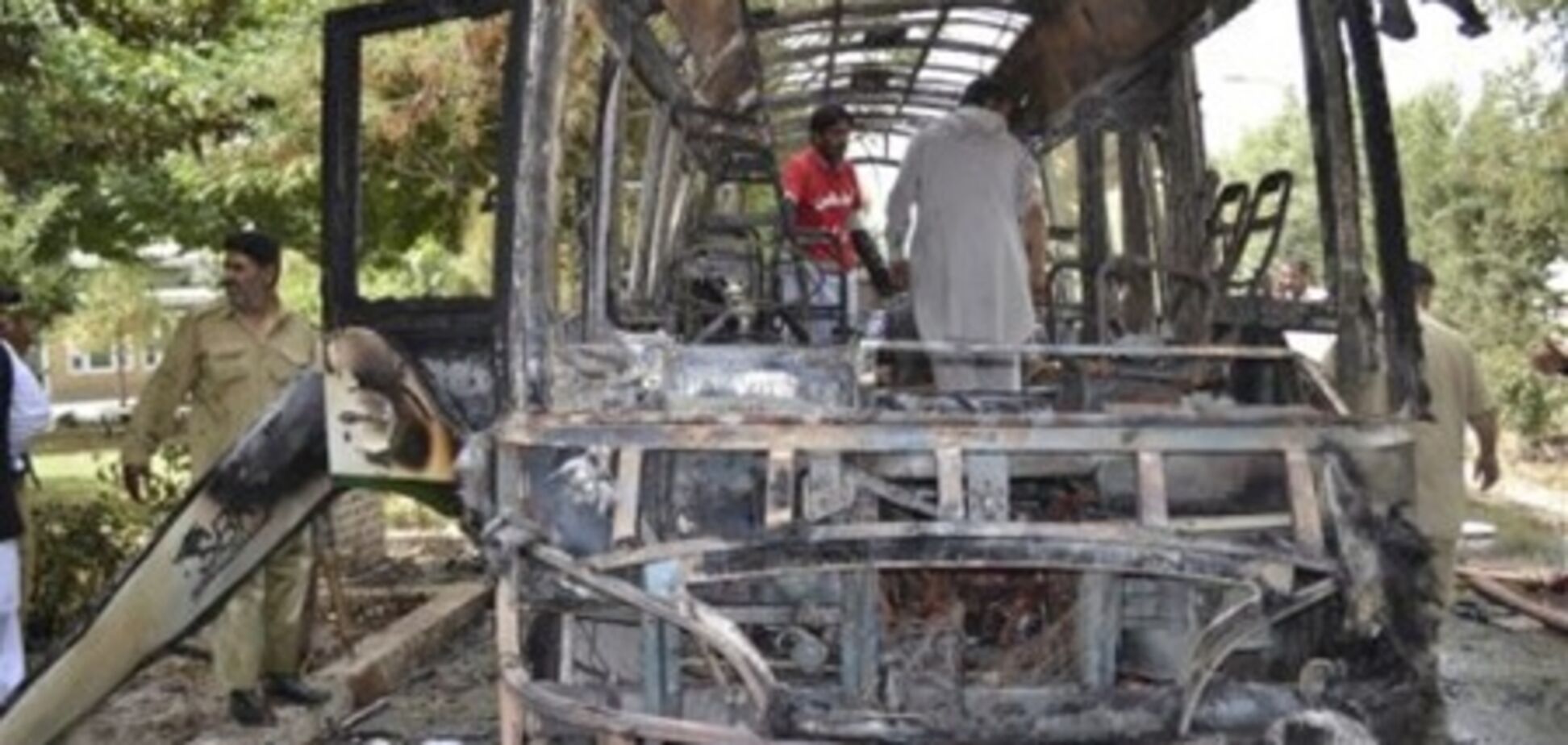 Штурм больницы и два теракта в Пакистане: 23 жертвы