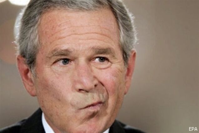 Самолета Буша-младшего совершил экстренную посадку