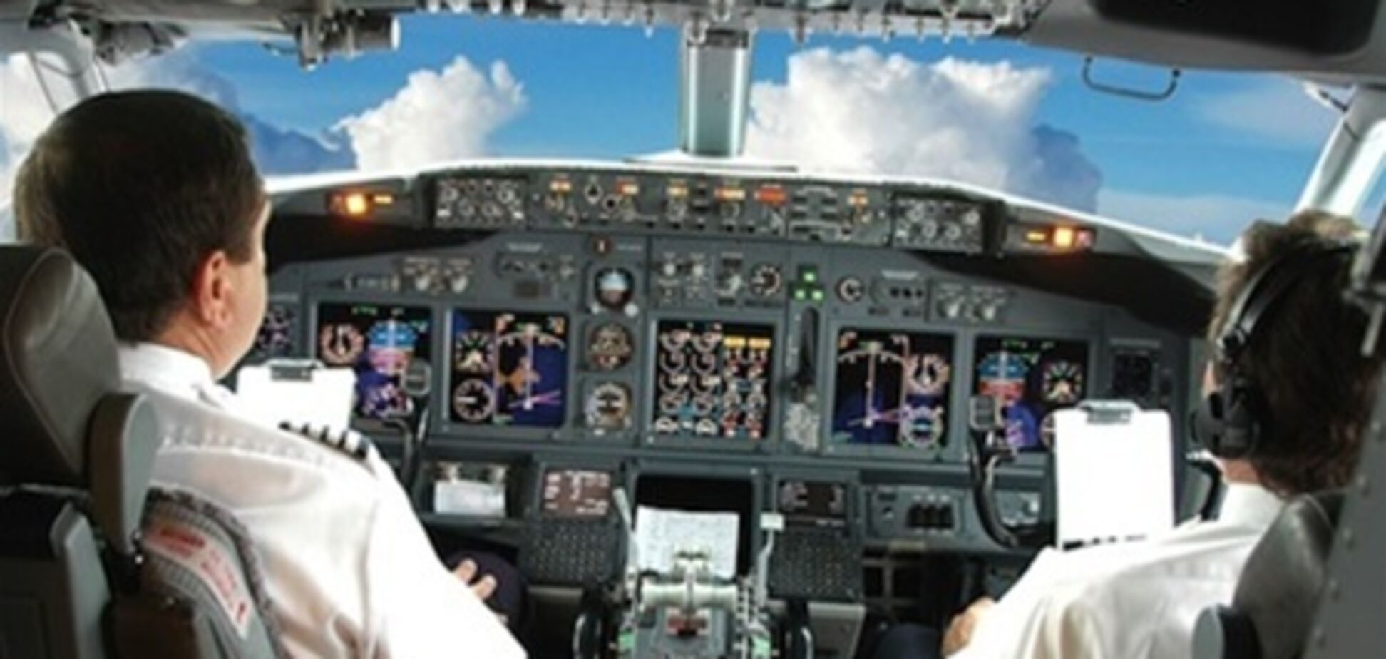 Пассажиру самолета в Египет пришлось подменить пилота