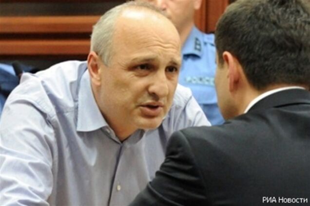 Екс-прем'єр Грузії оголосив тюремну голодовку за телевізора