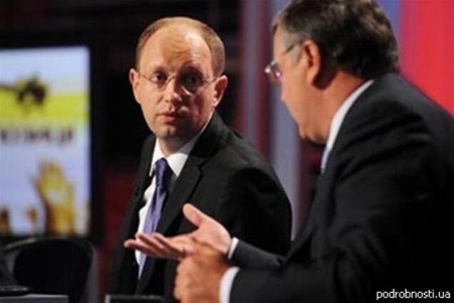 Яценюк не намерен сдавать мандат с Гриценко: это провокация