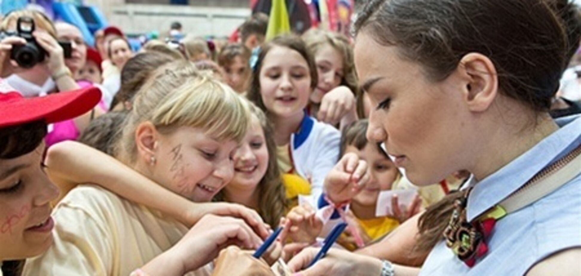 Звезды поддержали детей победивших онкологию