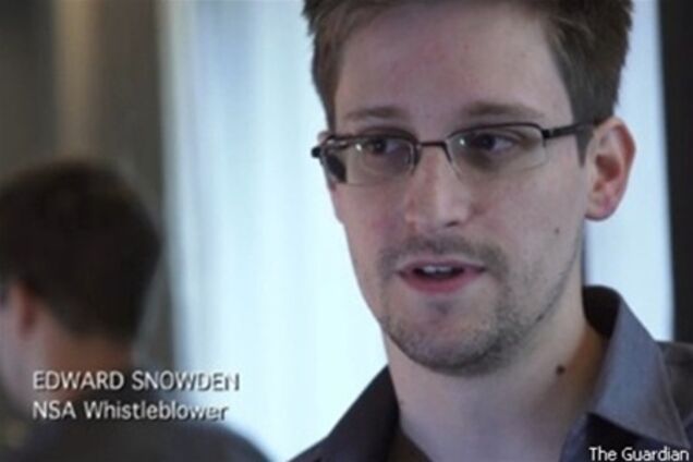 Автор утечек о спецслужбах США просит убежища в Исландии
