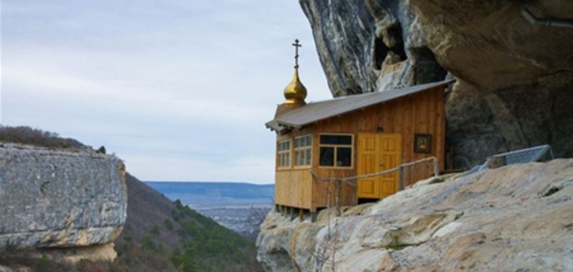 Самые интересные достопримечательности горного Крыма