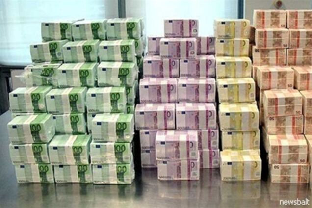 В ЕС арестовали членов международной группы фальшивомонетчиков