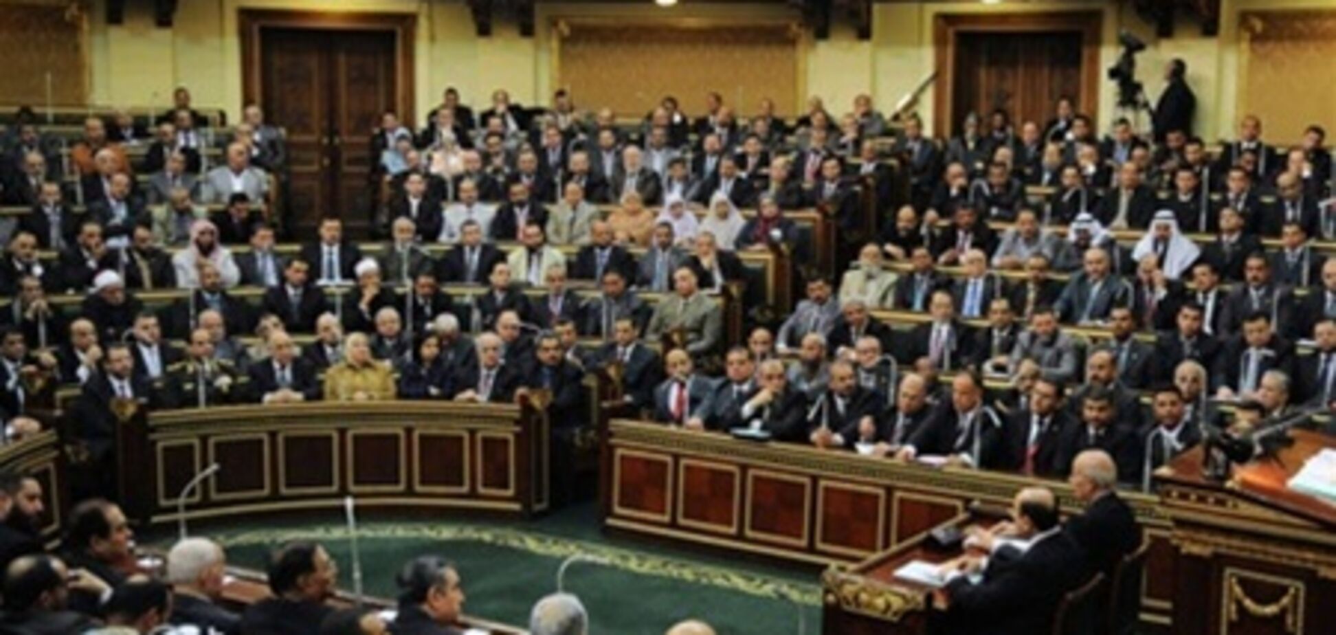 КС Египта постановил распустить сенат