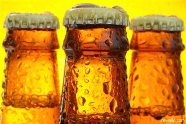 Роспотребнадзор: пить алкоголь из стекла полезнее, чем из пластика