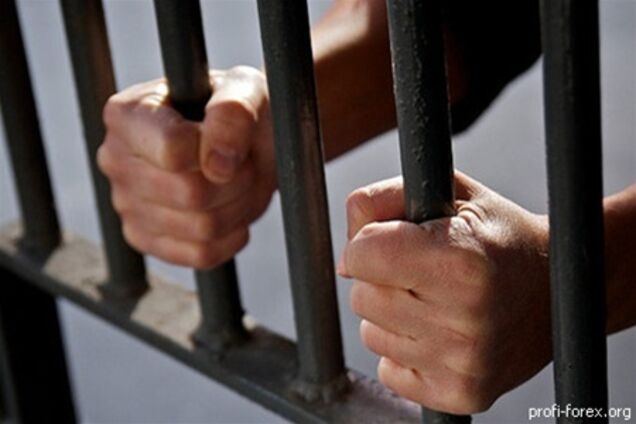 Зэка-рецидивиста осудили за минирование вокзалов на Житомирщине