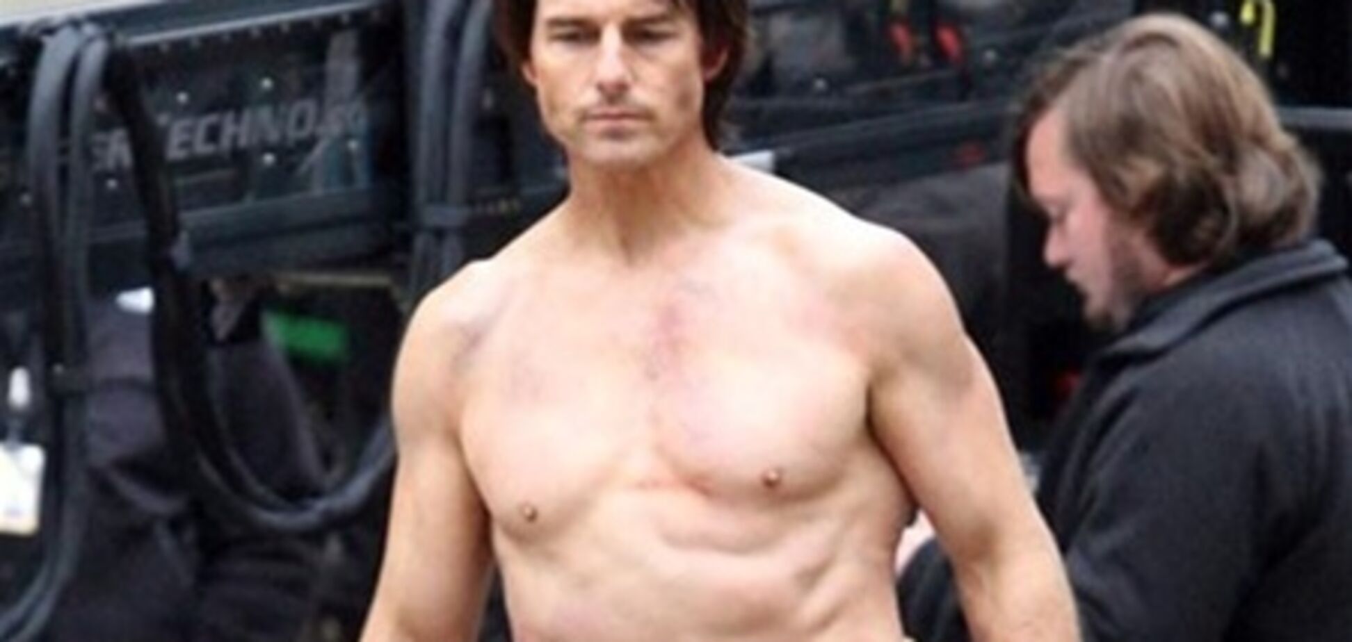 Том Круз станцевал голым перед экс-возлюбленной