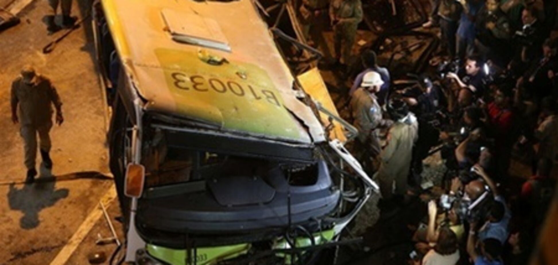 15 людей загинули в результаті двох автобусних ДТП в Бразилії