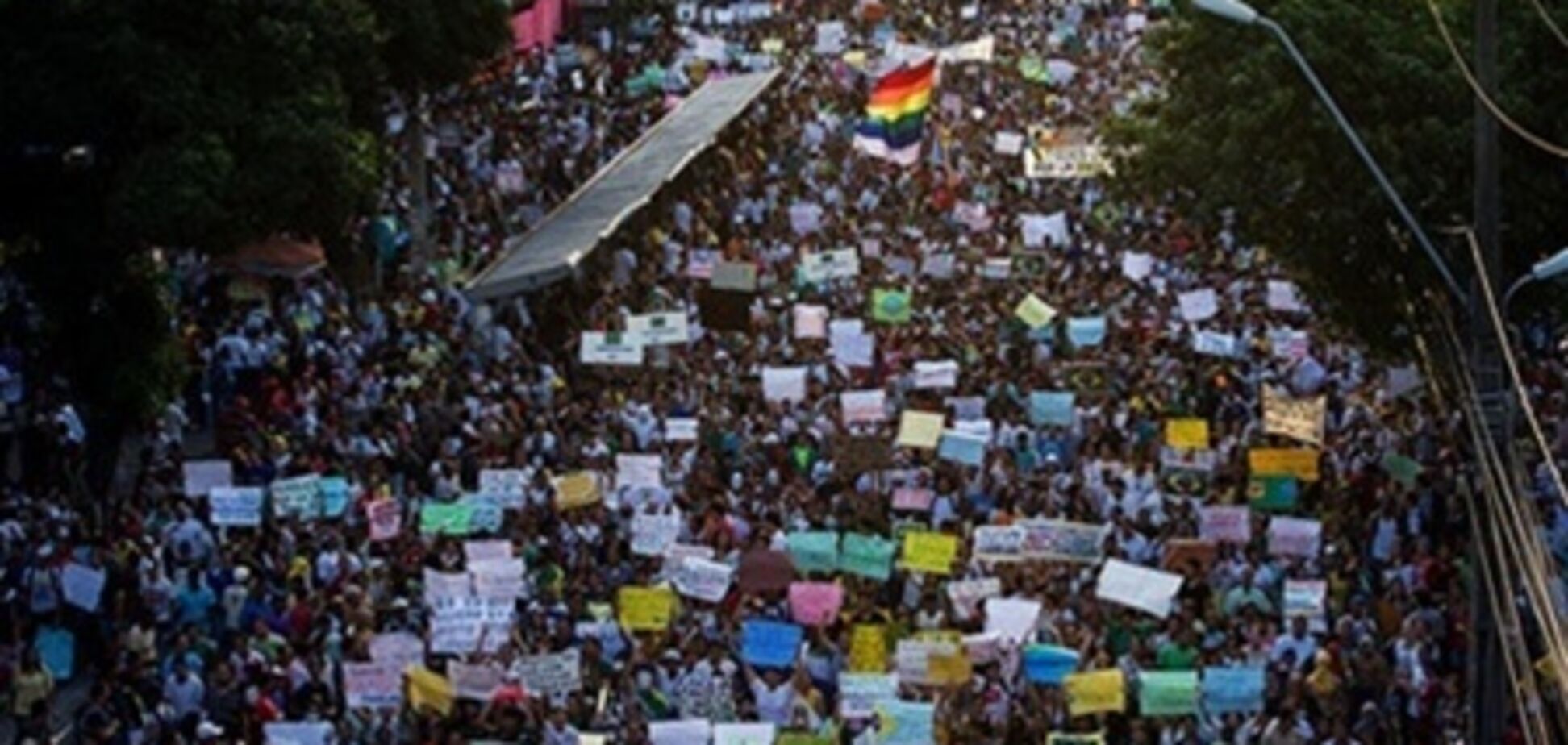 Бразильские протестующие планируют новые акции