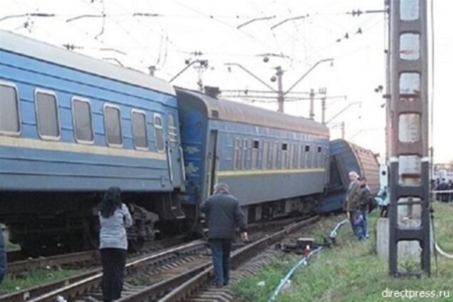 У Росії пасажирський потяг зійшов з рейок