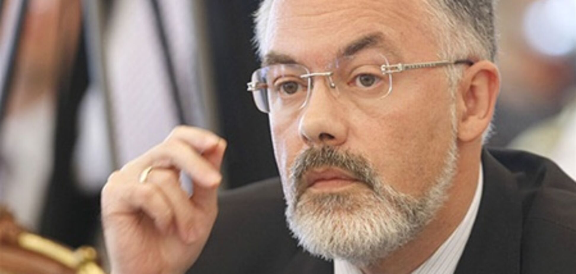 В оппозиции обвиняют министра Табачника в госизмене