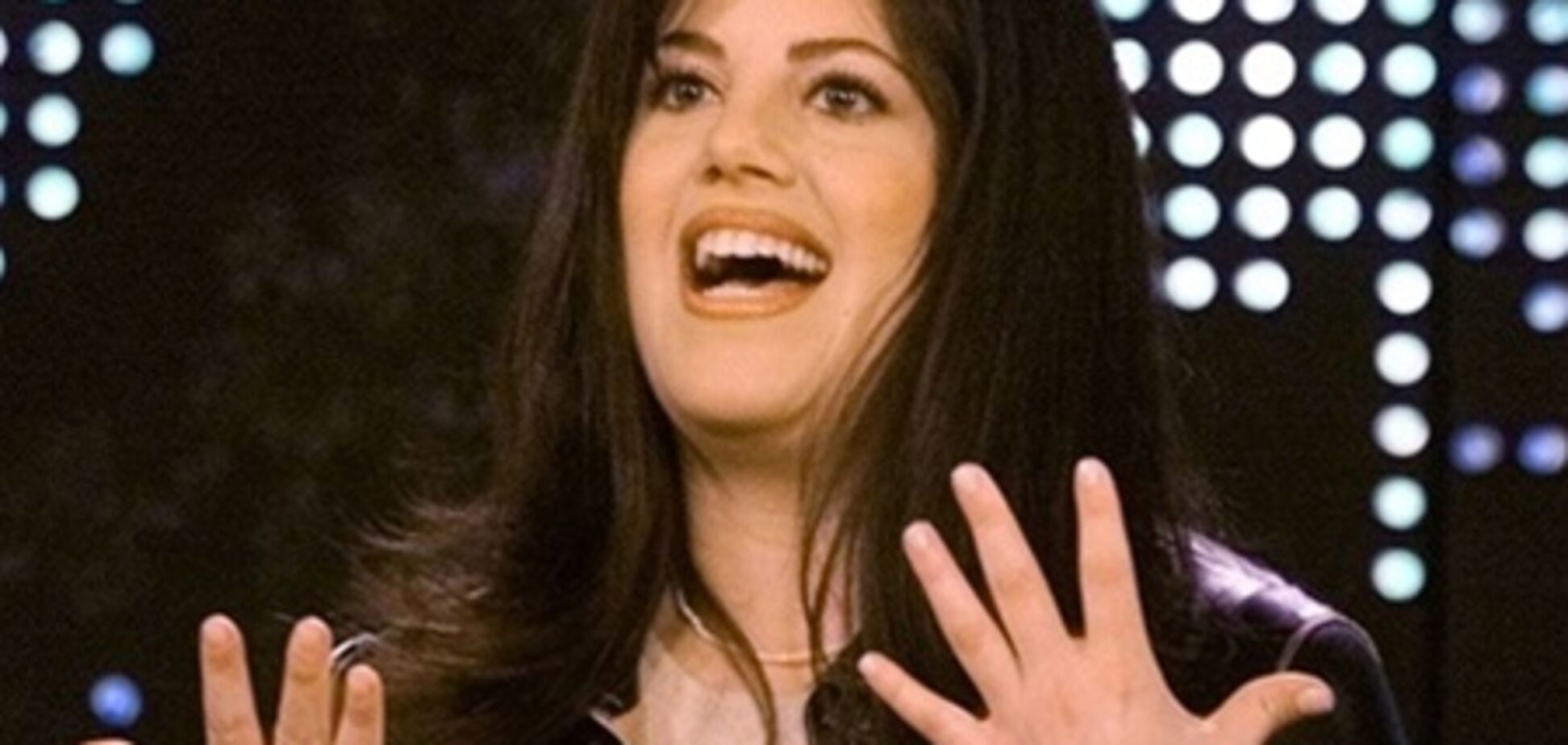 Левінські продає плаття, 'позначене' Клінтоном