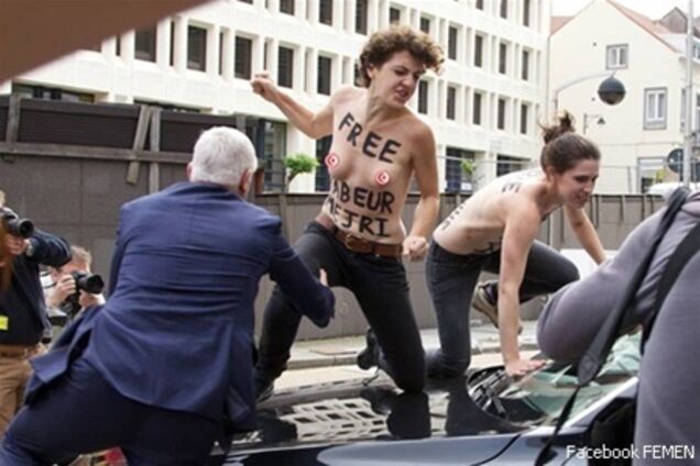 FEMEN в Брюсселі вистежили туніського прем'єра