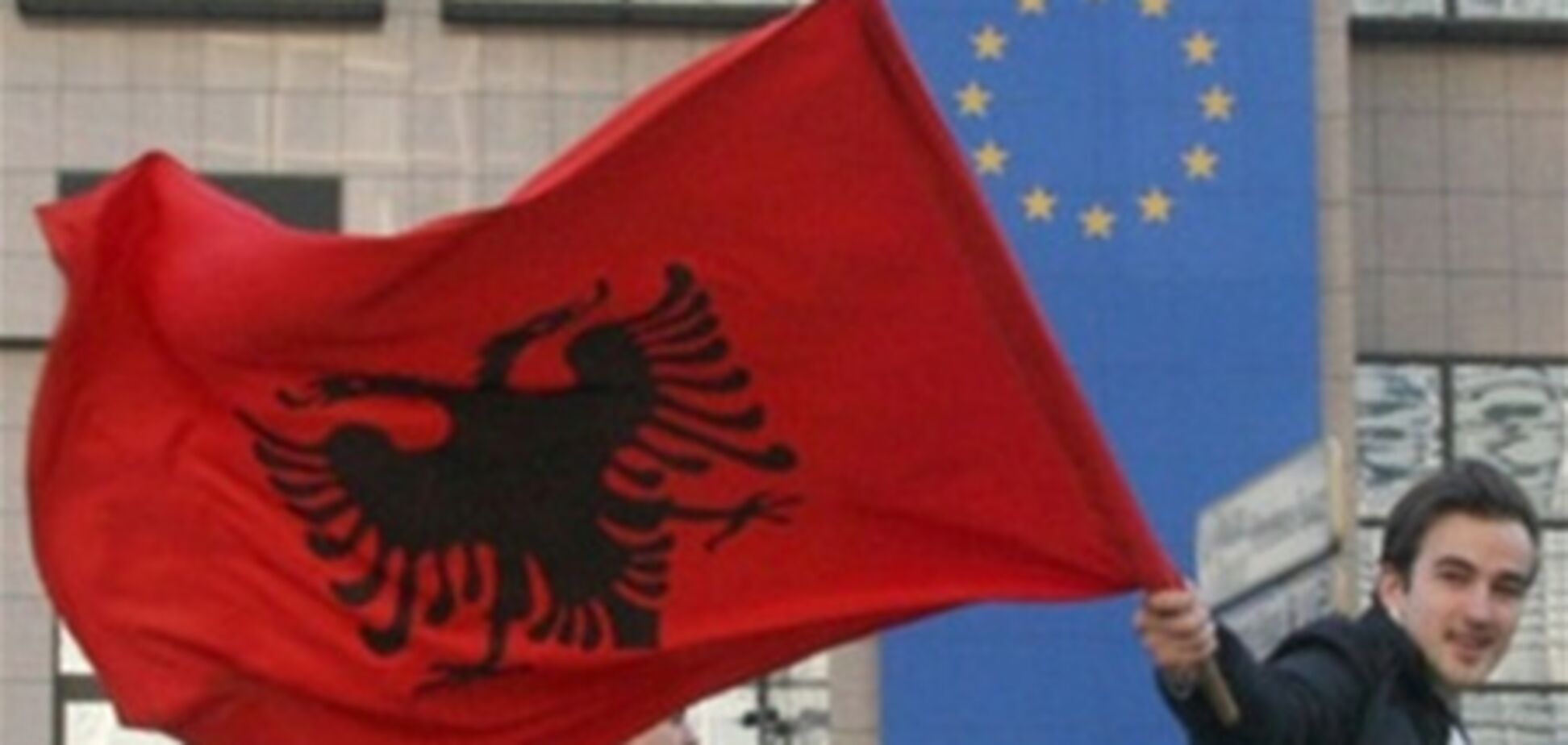 С июля украинцам нужна будет виза в Косово