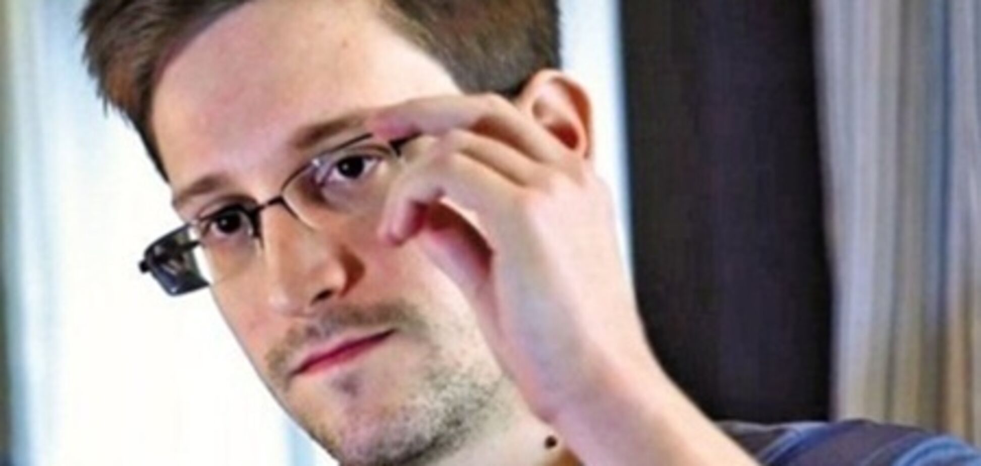 Сноуден розіслав архів спецслужб США кільком людям