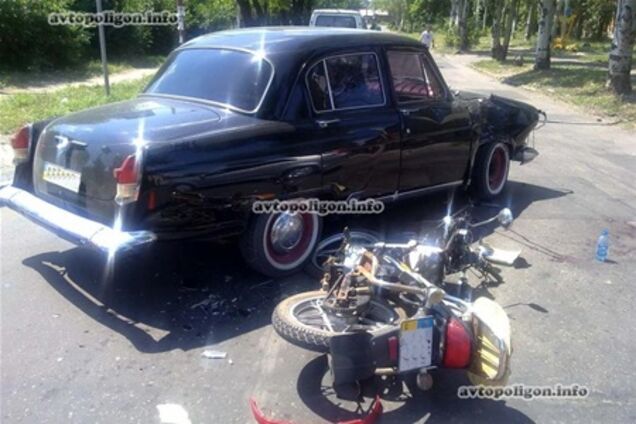 В Донецке водитель 'Волги' отправил в больницу мотоциклиста