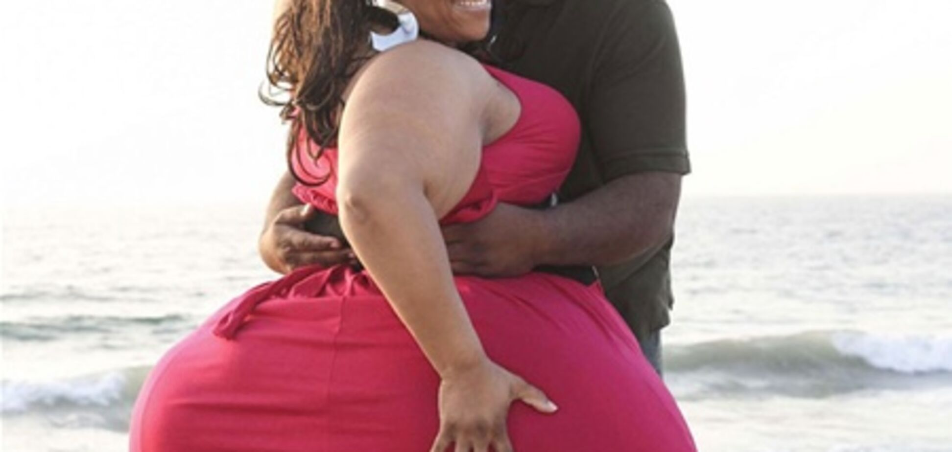 Женщина с самыми большими бедрами в мире гордится своей фигурой