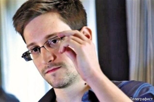 Батько Сноудена назвав умови повернення сина в США