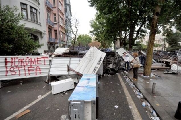 Беспорядки в Турции: украинцы от поездок не отказываются