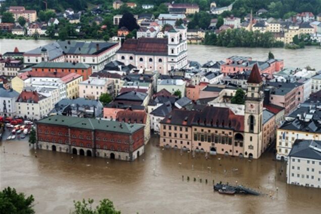 Туристы отказываются от поездок в Европу из-за наводнения