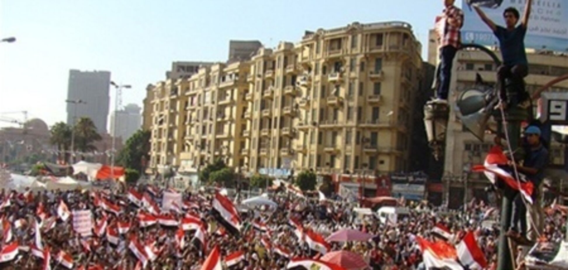 Ряд стран активно эвакуирует своих граждан из Египта