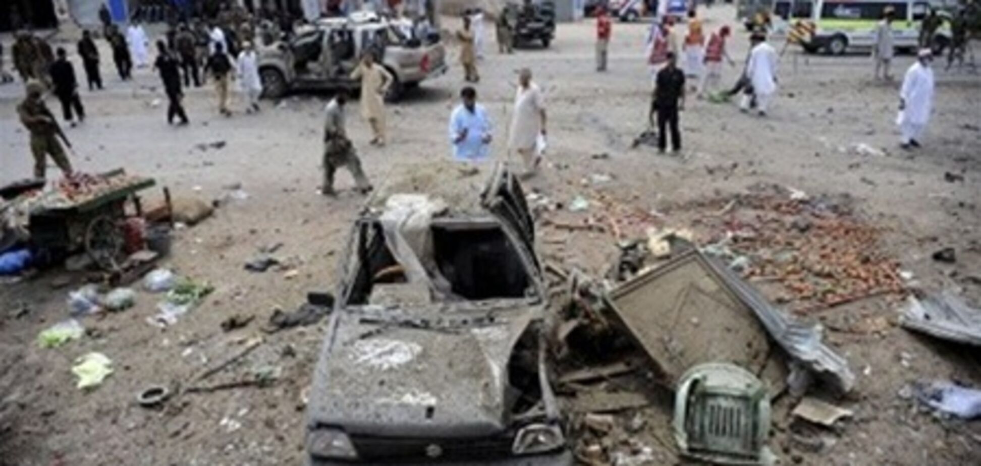 К приезду премьера Британии в Пакистане убили 25 человек