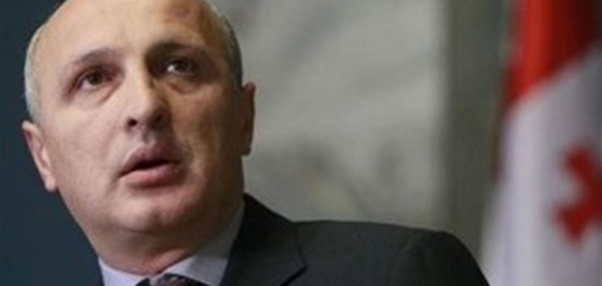 Экс-премьеру Грузии пообещали телевизор за хорошее поведение 
